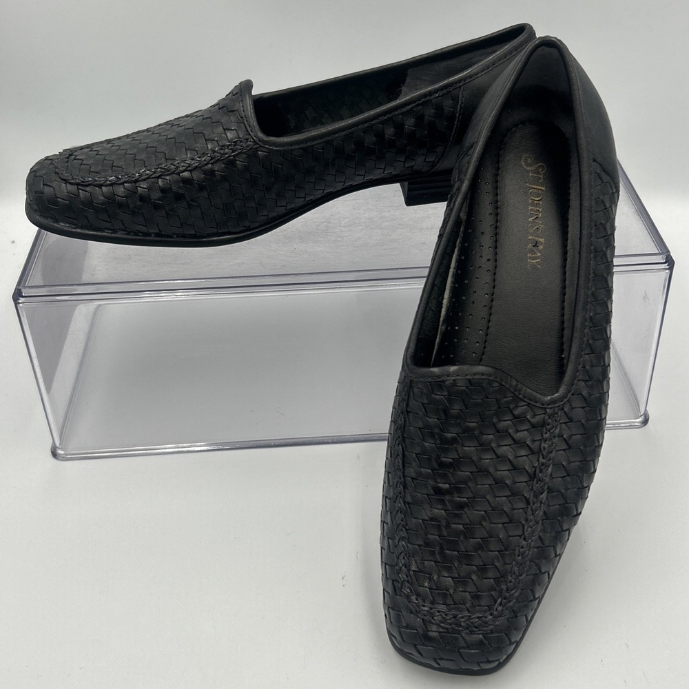 Women's St. Johns Bay Black Leather Weaved Slip On Loafer Shoe Sz 7.5 NWOT‎